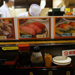 のと前回転寿司 - 店内の様子