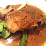 シエル ブルー - 以前のランチ：鶏もも肉ポアレ焦がし玉葱マスタードソース