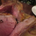 a table - 極上お肉の炭火焼き　山形産ジャージー種　仔牛　骨付きロース（7,600円）