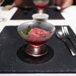 現代ガストロノミー 四匹の猫 - 12の皿 100％ 巨峰 (巨峰のデグリネゾン 魔法の粉)