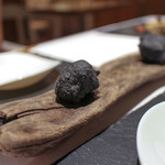 現代ガストロノミー 四匹の猫 - 4の皿 0％ トリュフ (岐阜県産　トリュフ見立て)☆