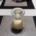 現代ガストロノミー 四匹の猫 - 上を食べ終えたらひっくり返します☆