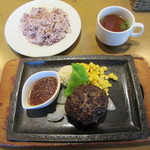 Iidabashi Dining Terrace shimo tsuki koujitsu - 極旨ハンバーグランチ（180g）　1300円