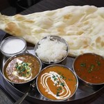 Indian Restaurant D SAGARMATHA - 2016.08.19撮影
            メンズセット