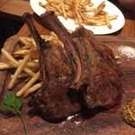 日々是君想 - 160816東京　日々是君想　仔羊の炭火グリルフレンチフライ添え880円