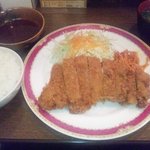 ソースはデミを言えばつけてくれます。