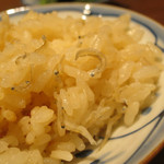 割烹　川上 - 明石のじゃこを使った炊き込みごはん