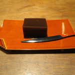 割烹　川上 - 黒砂糖の水羊羹