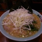 横浜らーめん　一八家 - ネギ醤油ラーメン