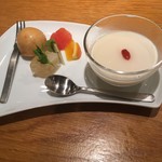 中華菜房 古谷 - 杏仁豆腐