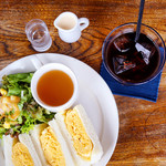 カヤバ珈琲 - サラダ、スープもありバランスが良いですね^ ^