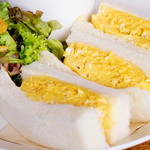 カヤバ珈琲 - カラシが入った絶品のたまごサンド♪