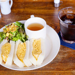 カヤバ珈琲 - カヤバ珈琲の名物、たまごサンドのモーニング。