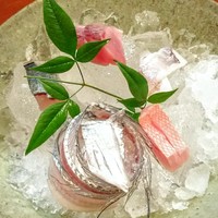 銀平 北新地店 - 刺身の盛り合わせ