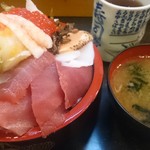 寿司富 - 寿司富　ちらし（大盛）