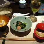 嶺岡豆腐、お浸し、湯葉煮