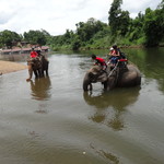 JR thamkrasae Restaurant - 