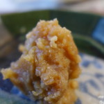 小林糀屋 - 自家製「はえぬき」を原料にした麹味噌です。