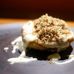 TACUBO - 王様しいたけ　ゴルゴンゾーラソースとサマートリュフで