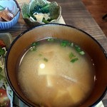カフェ•レストラン きんぎょ食堂だいず - 味噌汁