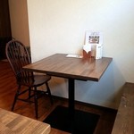 カフェ•レストラン きんぎょ食堂だいず - 店内３