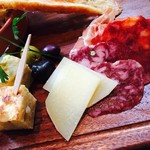 デリカテッセン - 