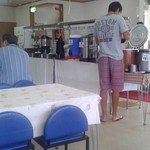 ドジャース食堂 - 店内の様子。ごはん
      は食べ放題。