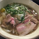 THE PIG AND THE LADY - P&L PHO