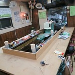 中華料理 七面鳥 - 魅惑のコの字型カウンター