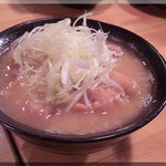 やきとん うまか市場 まるし - もつ煮込み(2010/10/26)