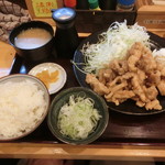 九州博多 うまかもん - 日南どりの白唐揚げ定食でございます