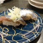 Mawaru Sushi Douraku - サンマ