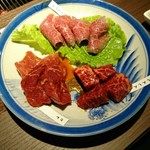 赤身焼肉 あかつき - 赤身のおまかせ盛り