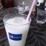 ニューガネーシャ - セットドリンクのラッシー