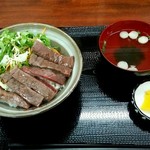 川本食堂 - 料理写真:エゴマ塩だれ丼 800円