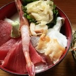 本田 - ちらし寿司、ちらし寿司に付属サラダ