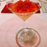 ル・マノアール・ダスティン - 人参のムース 雲丹とコンソメのジュレ　看板料理アップ