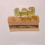 ル・マノアール・ダスティン - アップ