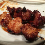 伸喜 - 上：れば（160円/本）
      下：つくね（160円/本）