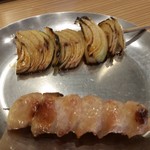 焼き鳥将太 - 焼き鳥将太　たまねぎ100円＆ぽんじり200円