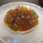 スゥリル - 28年8月　利尻紫雲丹と新潟黒崎茶豆のムース、房州産蒸し鮑のコンソメジュレ