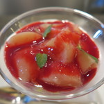 スゥリル - 28年8月　ピーチメルバ　カクテル仕立て