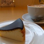水谷珈琲 - カフェラテ＆焦がしチーズケーキ♡