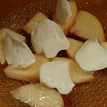 ビストロ シン 2 - 【2016年8月】桃とマスカルポーネ：650円