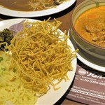 ソムオー - カオソーイ　1,000円＝16年8月　つけ麺タイプ