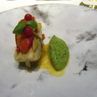 レストラン リューズ - 魚料理（徳島産スズキのポワレ）