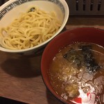 磯丸水産 - 魚介豚骨つけ麺700円↓
            いいところがありません。