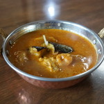 ガンダーラ - カレーセットのカレー、チキンと茄子