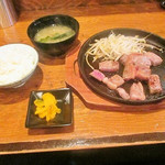 サーロインステーキ定食（１００円ランチ）