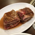 コムグッシチッ - 骨付きカルビ